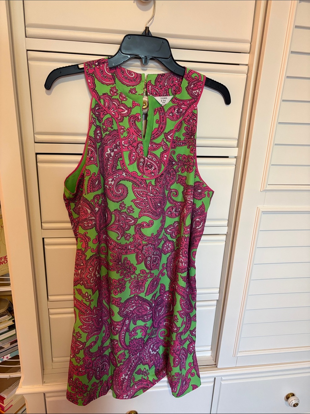 crown & ivy Green and Pink Paisley Midi Dress
